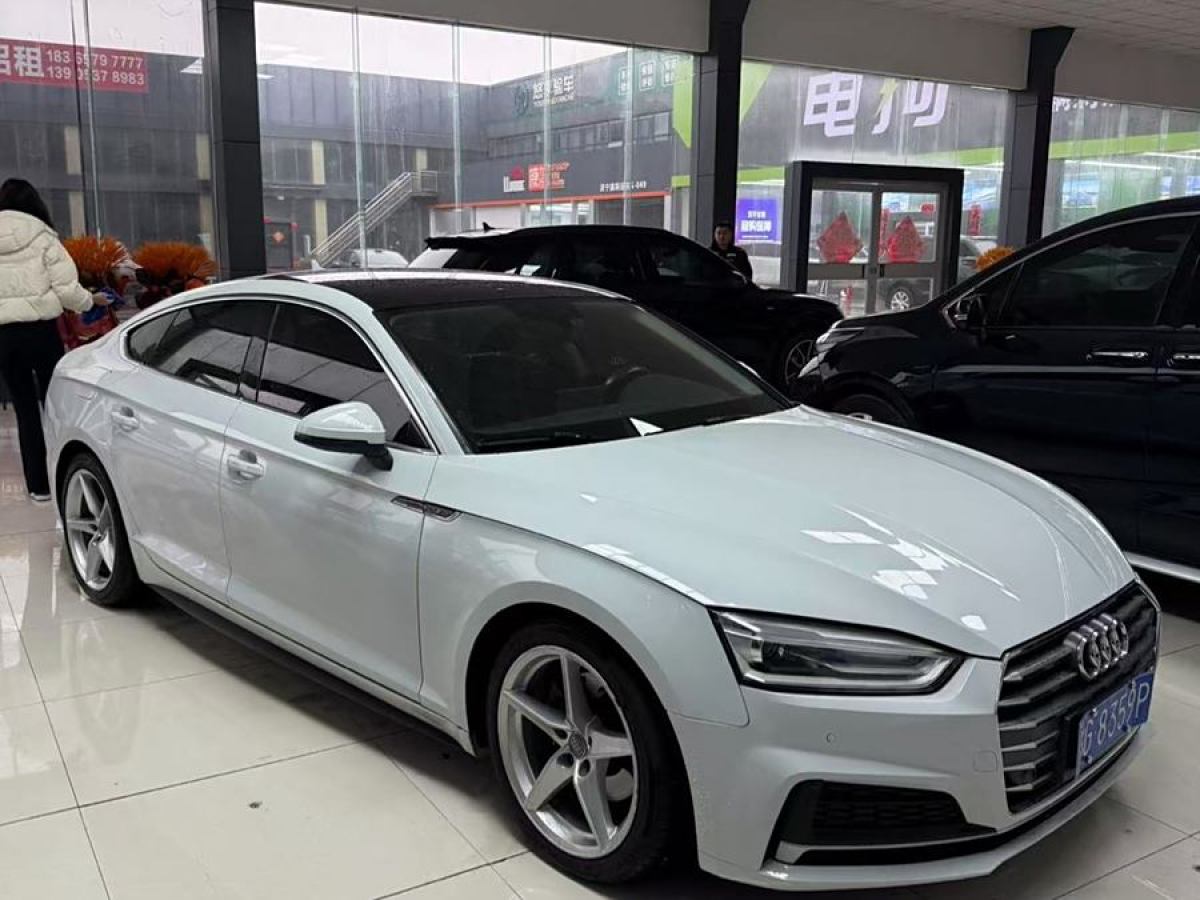 奧迪 奧迪A5  2017款 Sportback 45 TFSI 時(shí)尚型圖片