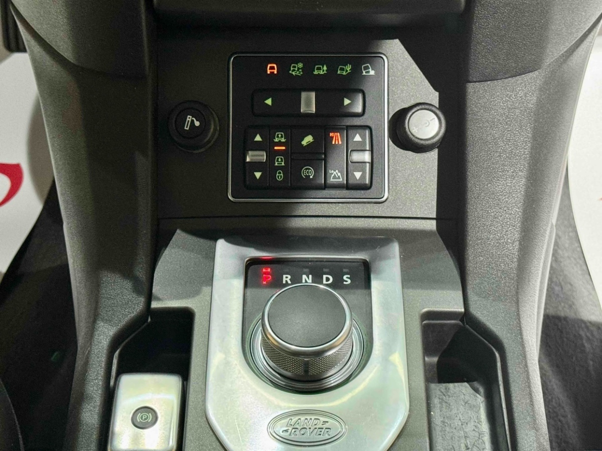 2014年7月路虎 发现  2014款 3.0 V6 SC SE