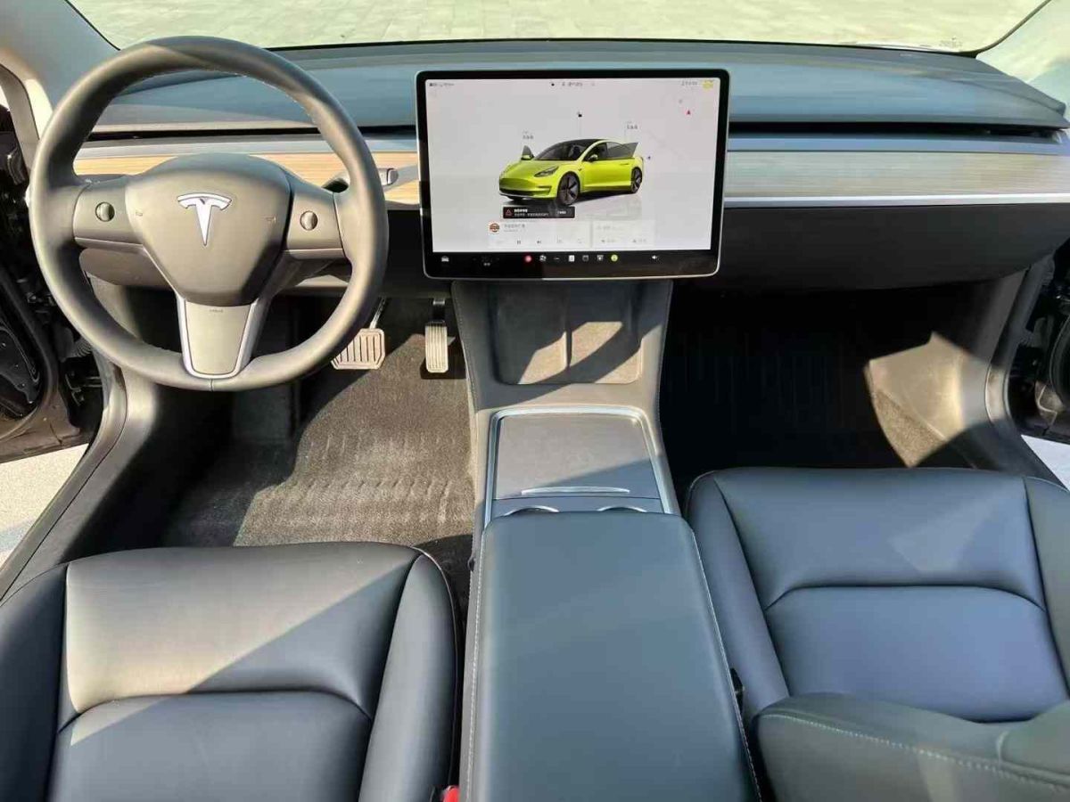 2023年1月特斯拉 Model S  2023款 三電機全輪驅(qū)動 Plaid版