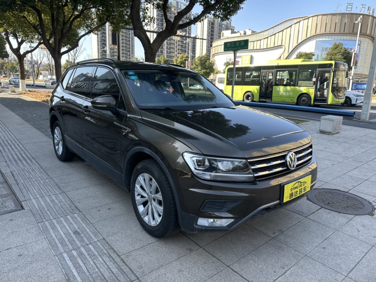 2018年02月大眾 途觀L  2017款 330TSI 自動兩驅(qū)風尚版