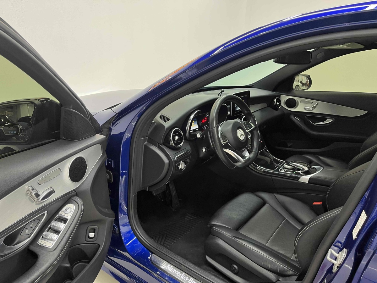 奔驰 奔驰C级  2015款 C 200 运动版 4MATIC图片