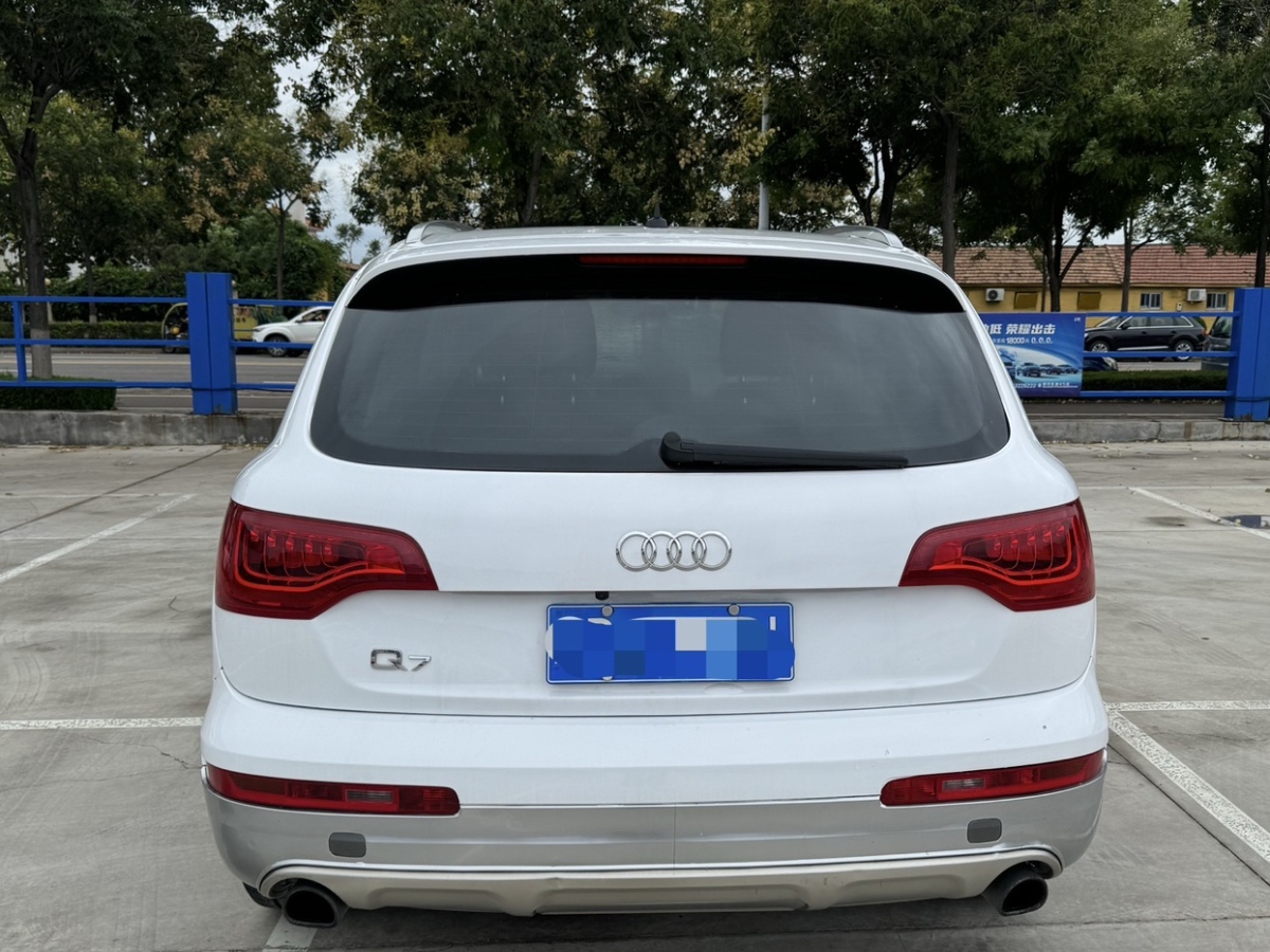 奧迪 奧迪Q7  2014款 35 TFSI 進(jìn)取型圖片