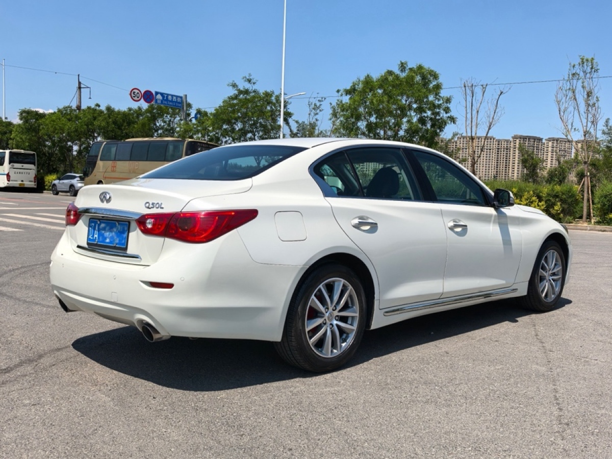 英菲尼迪 Q50L  2016款 2.0T 悅享版圖片