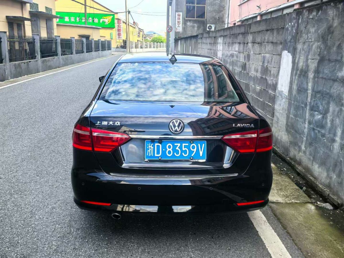 大眾 朗逸  2013款 1.4TSI DSG豪華導(dǎo)航版圖片