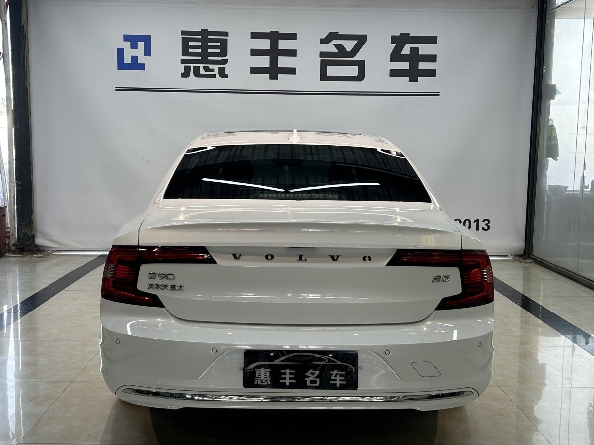 沃爾沃 S90  2021款 B5 智逸豪華版圖片