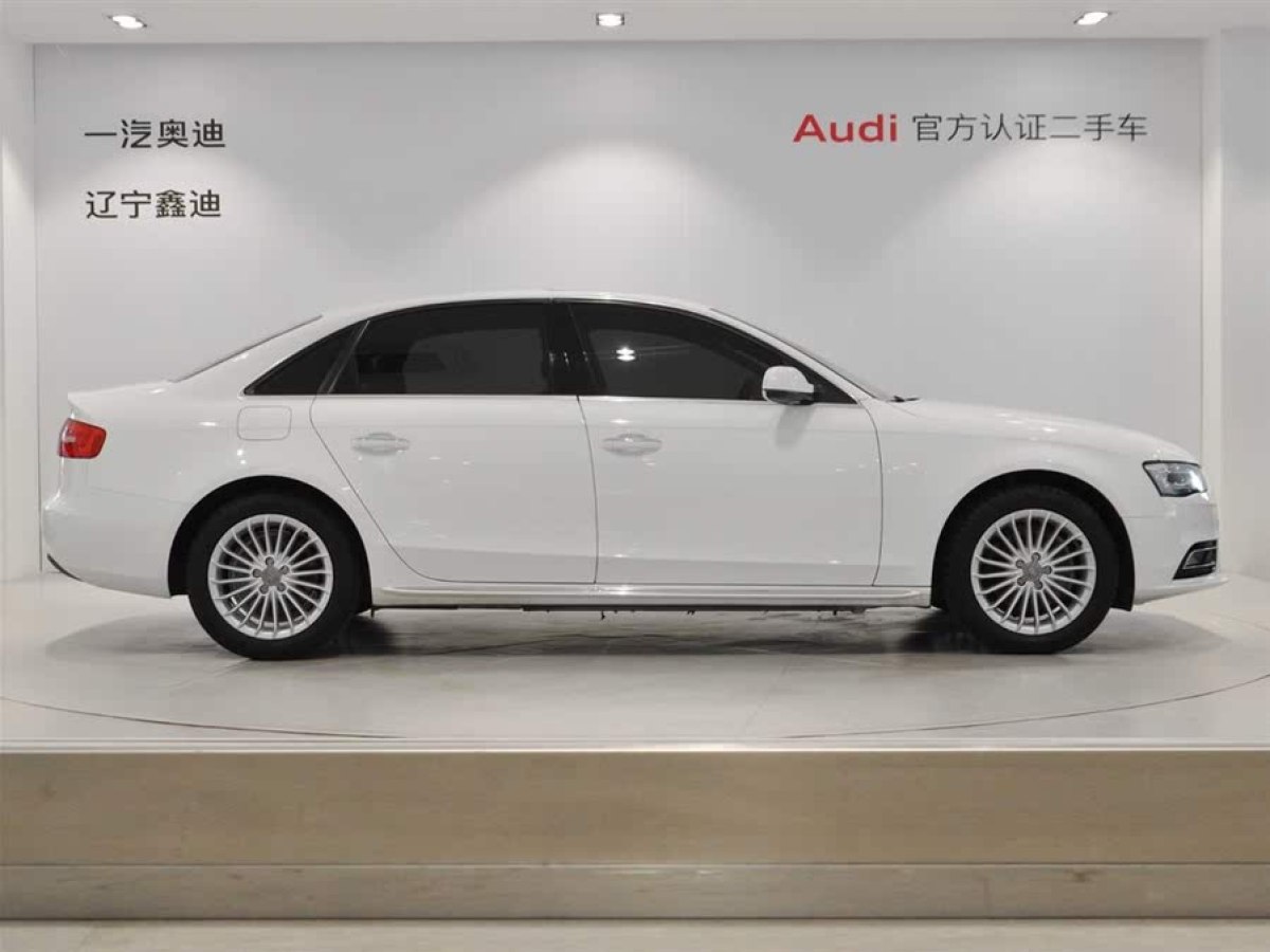 奧迪 奧迪A4L  2016款 35 TFSI 典藏版 自動標(biāo)準(zhǔn)型圖片