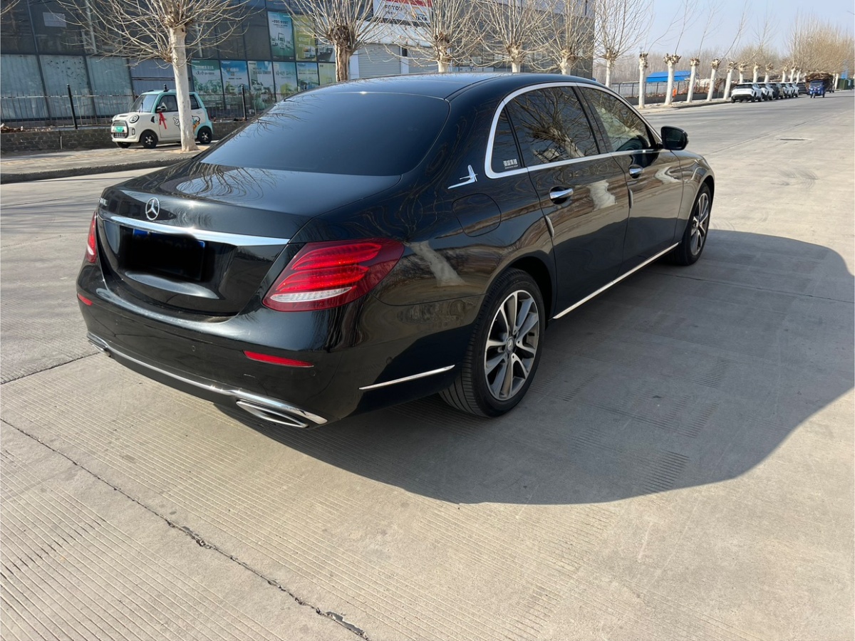 奔馳 奔馳E級(jí)  2016款 E 300 L 時(shí)尚型圖片