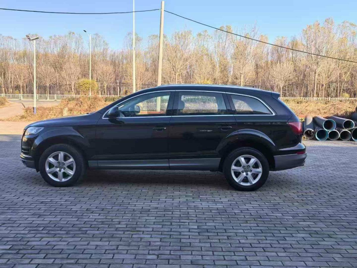 奧迪 奧迪Q7  2013款 Q7 35TDI quattro 領(lǐng)先型圖片