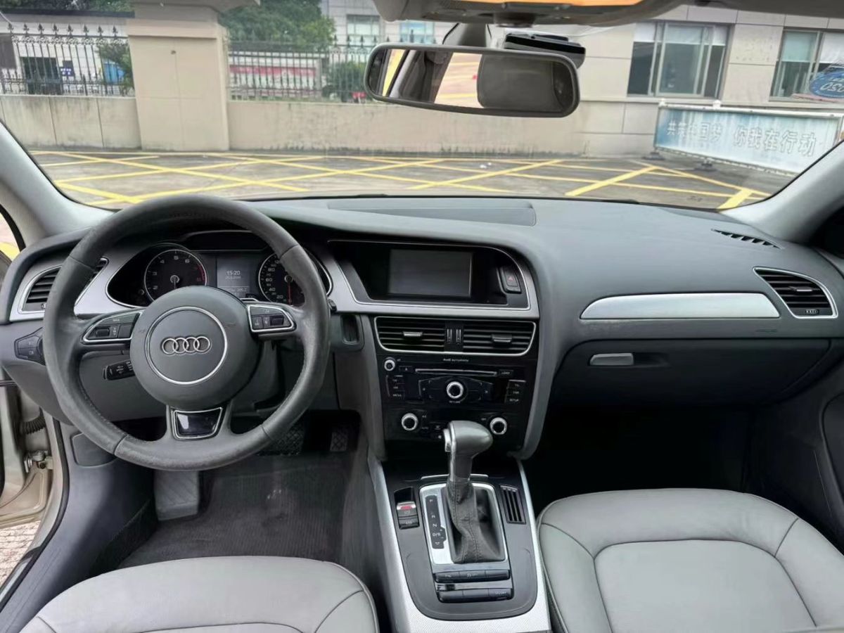 奧迪 奧迪A4L  2015款 A4L 1.8TFSI 30TFSI 舒適型圖片