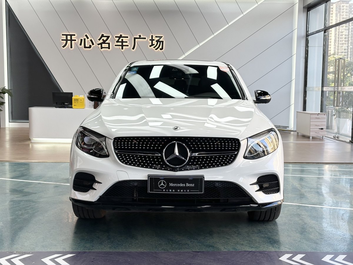 奔馳 奔馳GLC  2022款 改款 GLC 260 4MATIC 轎跑SUV圖片