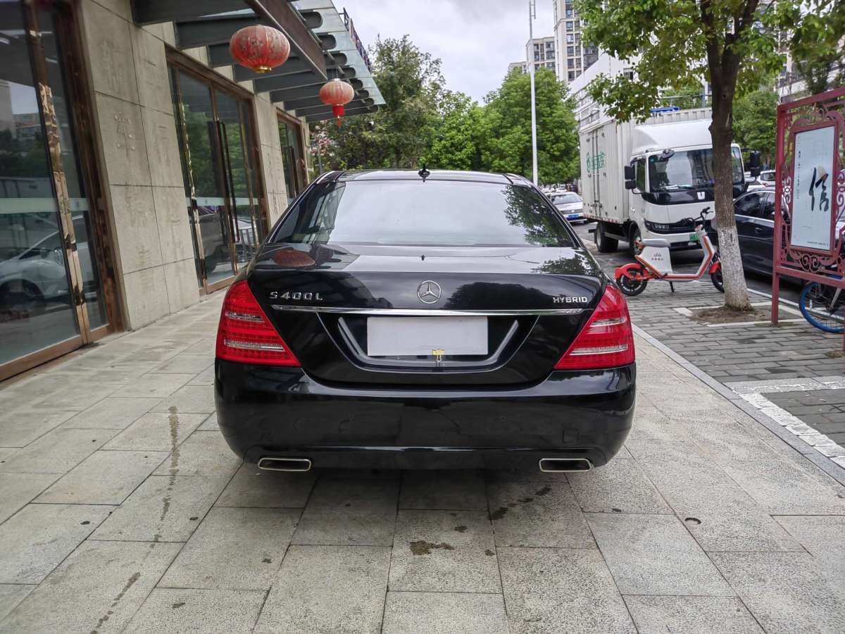 2012年6月奔驰 奔驰S级  2012款 S 400 L HYBRID Grand Edition