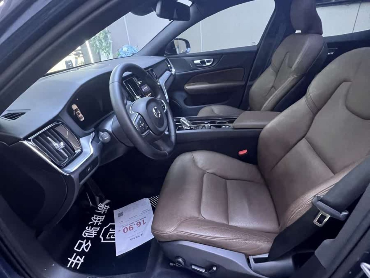 沃爾沃 S60L  2025款 B4 智逸豪華版圖片