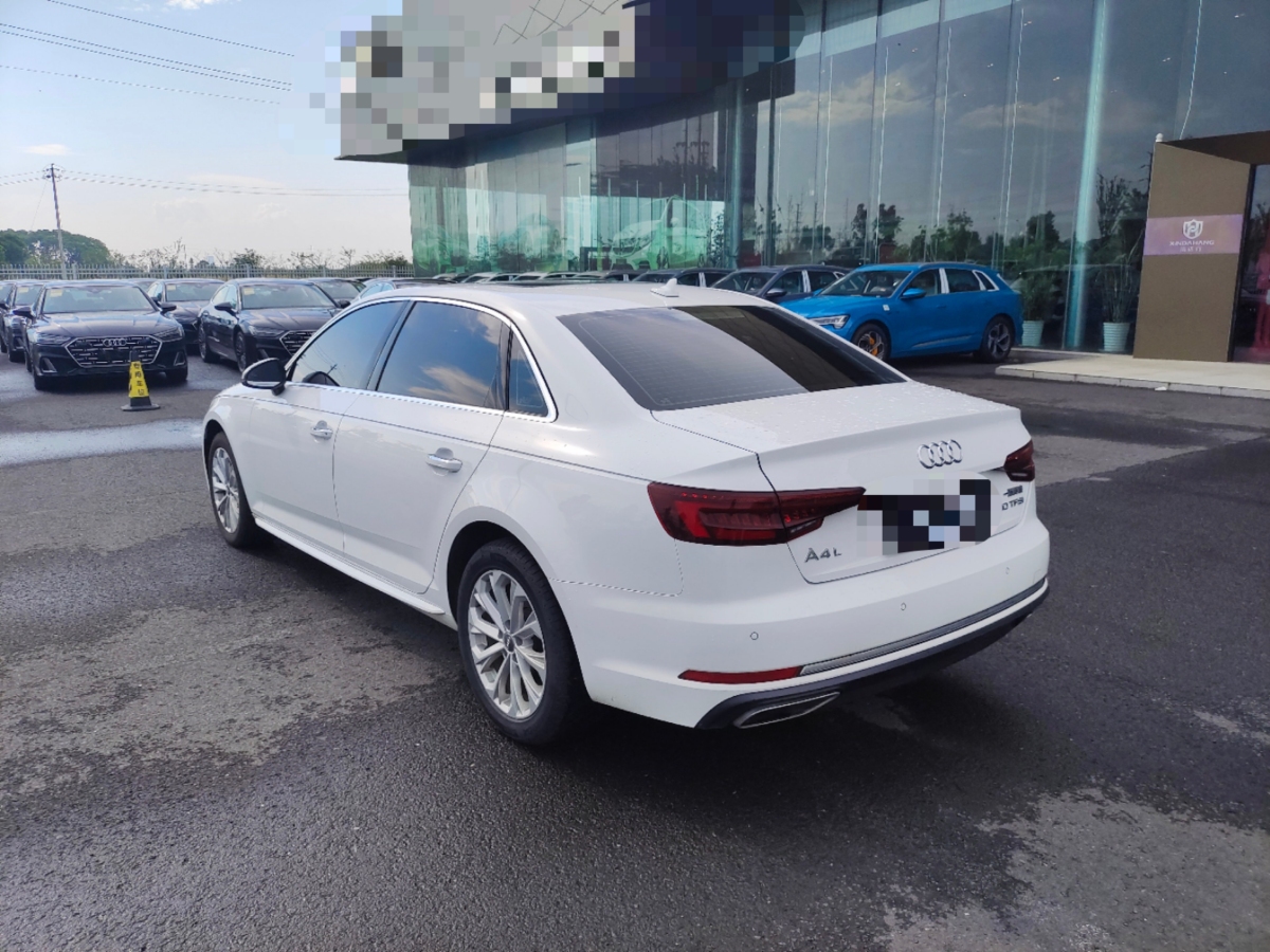 奧迪 奧迪A4L  2019款 40 TFSI 進(jìn)取型 國VI圖片