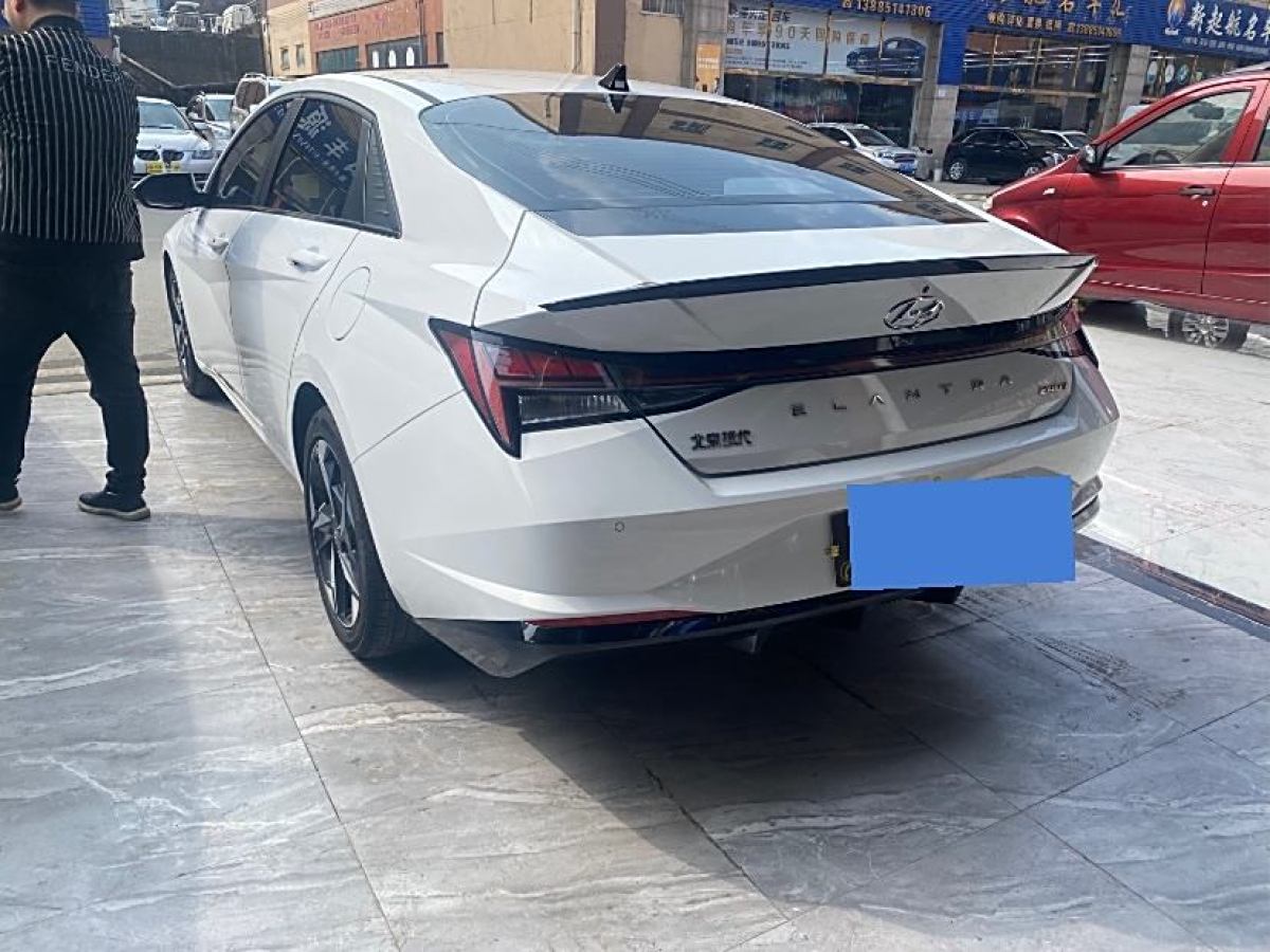 現(xiàn)代 伊蘭特  2022款 240TGDi DCT LUX尊貴版圖片