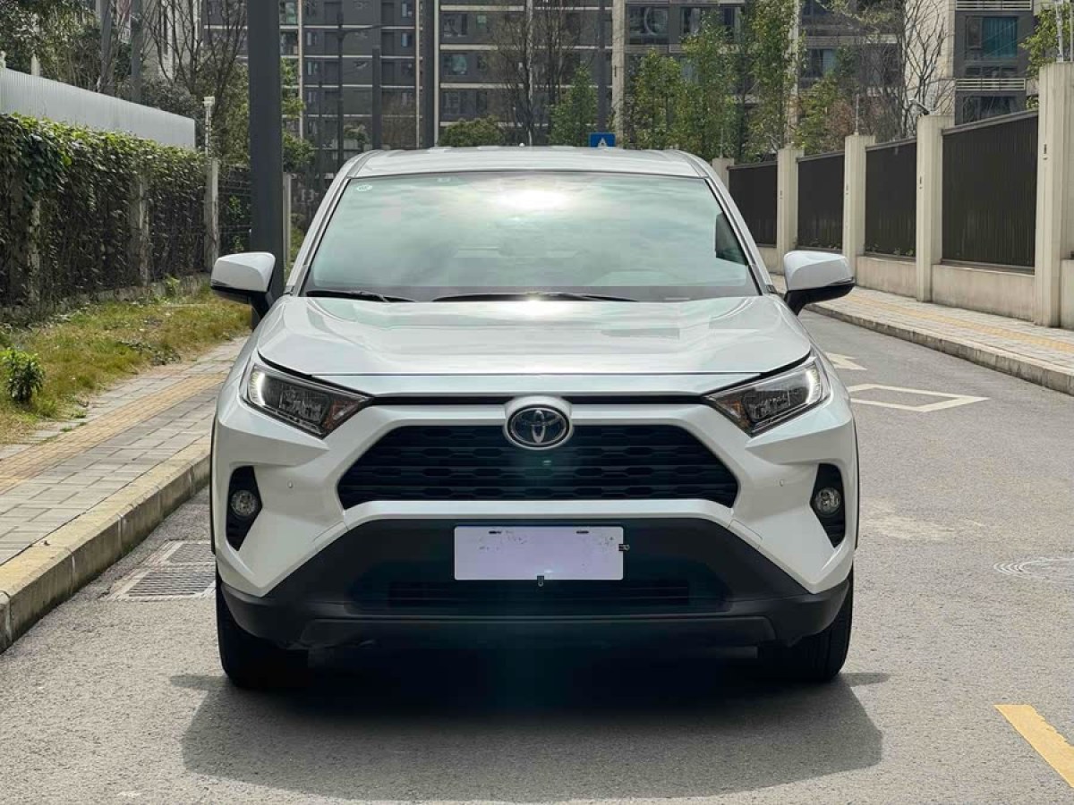 豐田 RAV4榮放  2022款 2.0L CVT兩驅(qū)都市版圖片