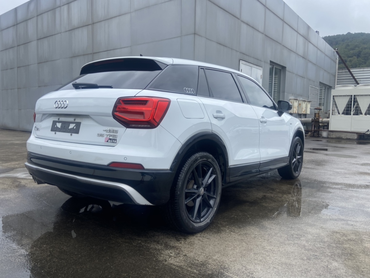 奧迪 奧迪Q2L  2020款 35TFSI 進(jìn)取動(dòng)感型圖片