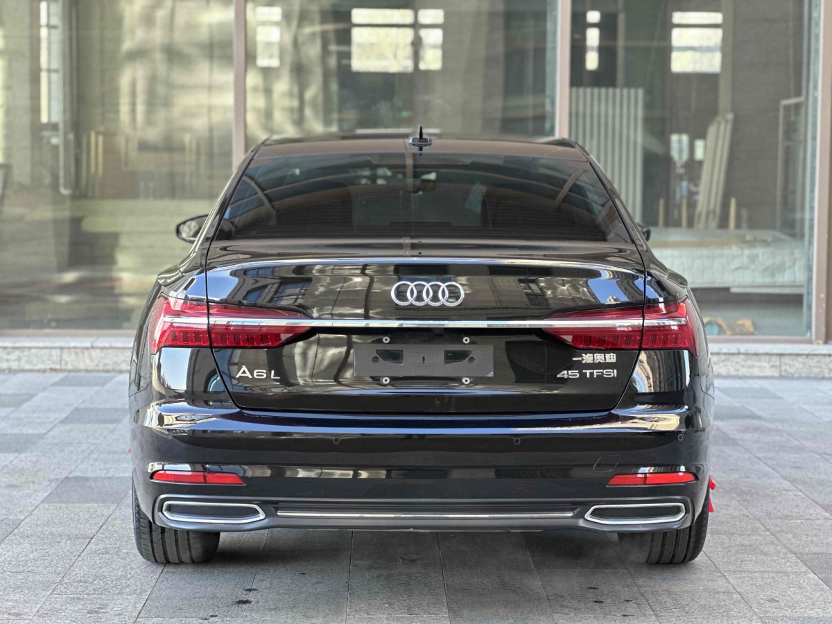奧迪 奧迪A6L  2022款 45 TFSI 臻選致雅型圖片