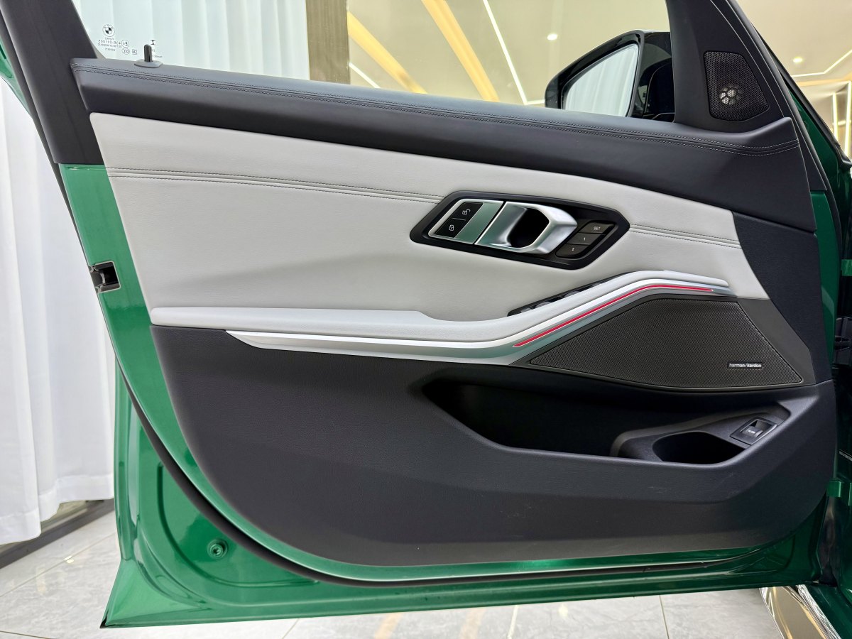 寶馬 寶馬M3  2024款 M3四門轎車 M xDrive 雷霆版圖片