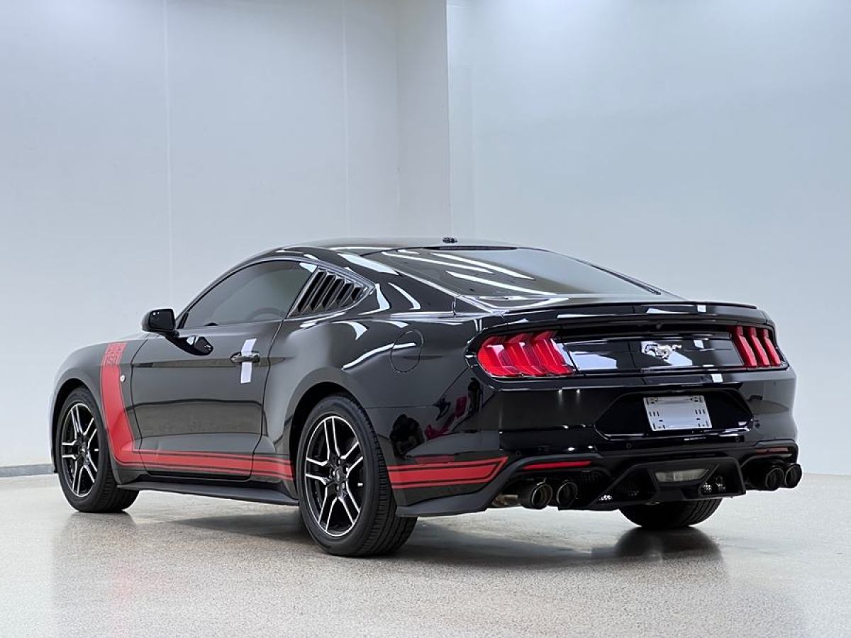 2022年6月福特 Mustang  2020款 2.3L EcoBoost