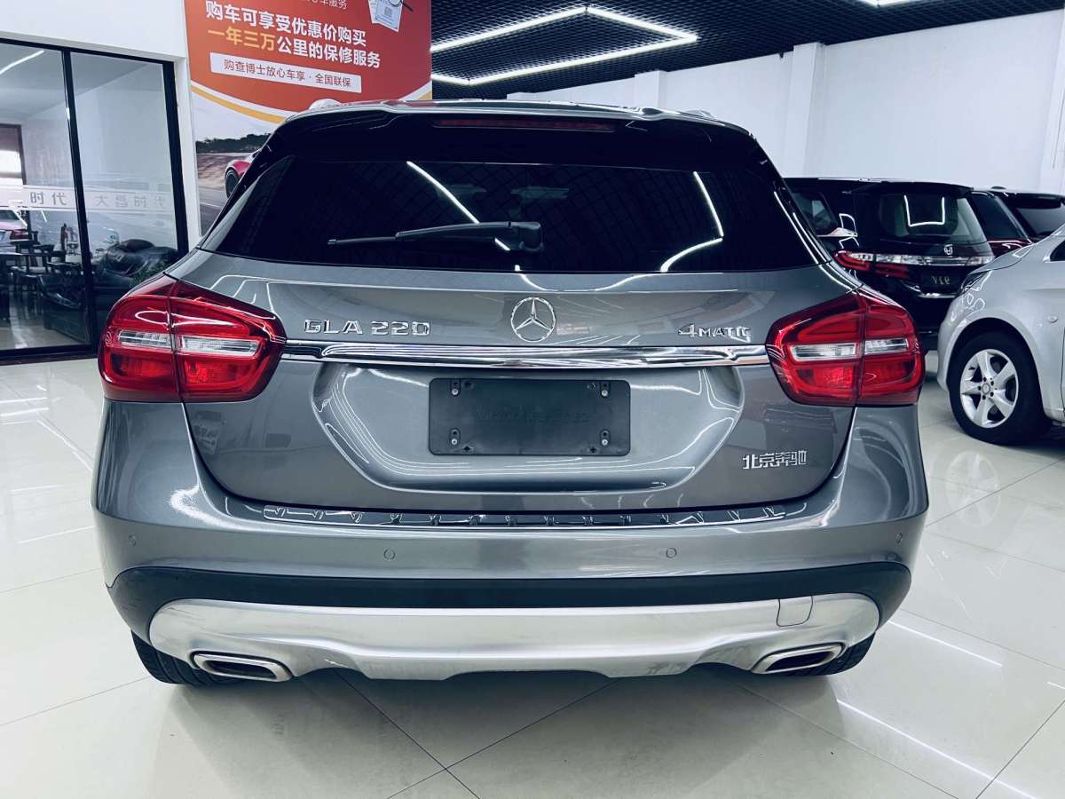 奔馳 奔馳GLA  2016款 GLA 220 4MATIC 豪華型圖片