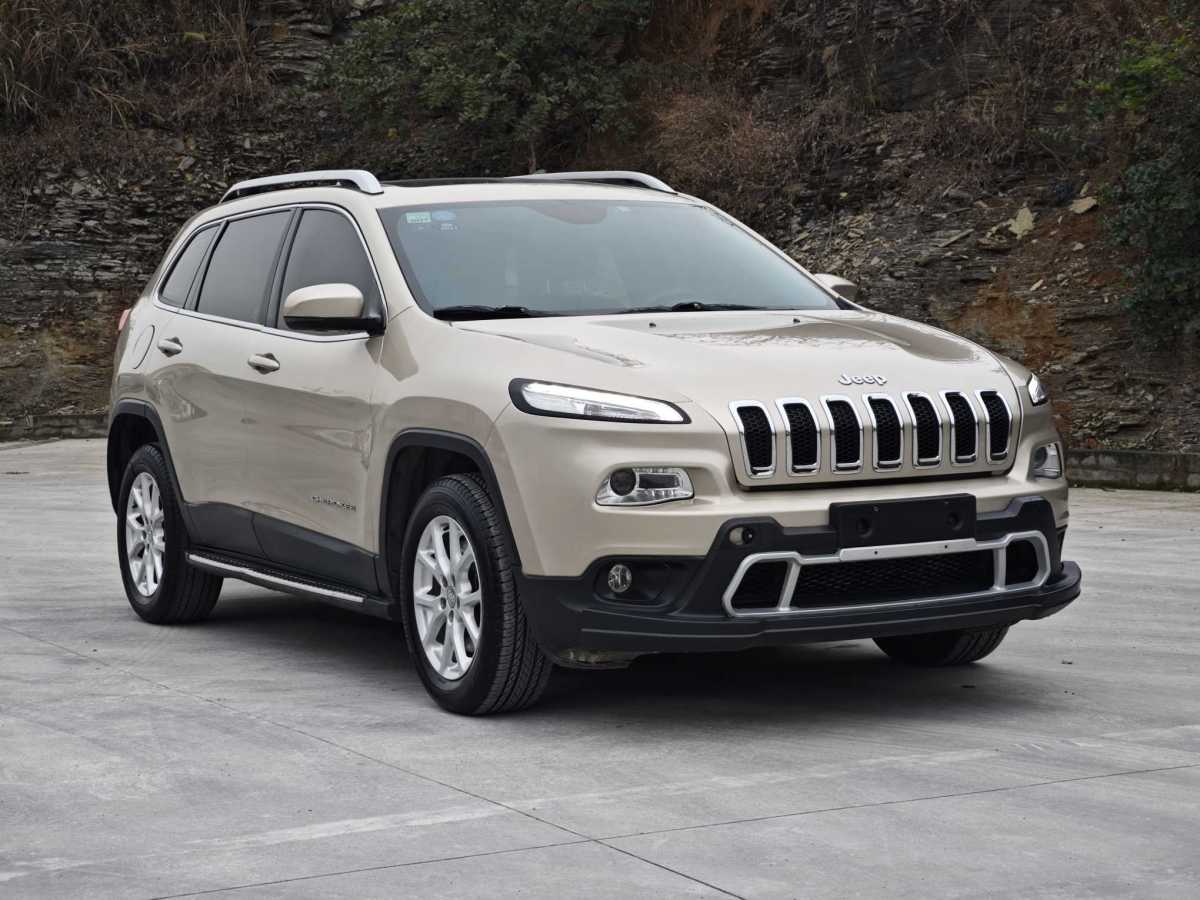 Jeep 自由光  2014款 2.4L 都市版圖片