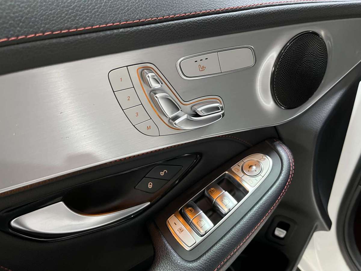 奔驰 奔驰GLC轿跑 AMG  2017款 AMG GLC 43 4MATIC 轿跑SUV图片