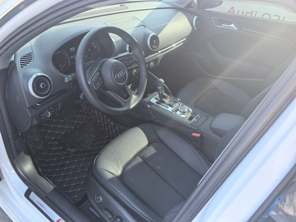 奧迪 奧迪A3  2019款 Sportback 35 TFSI 時(shí)尚型 國(guó)VI圖片