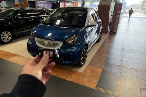 forfour smart 1.0L 52千瓦激情版