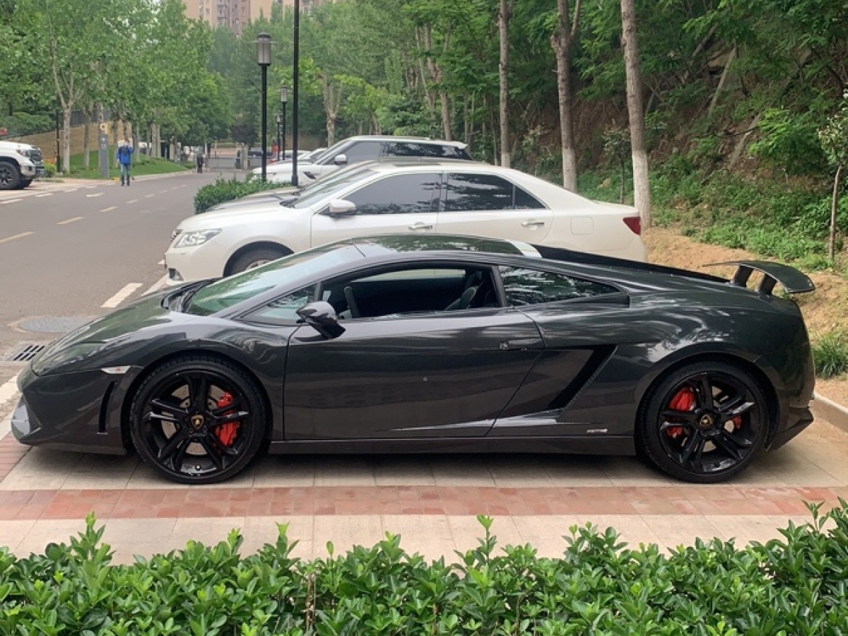 【青島】2009年1月 蘭博基尼 gallardo 2009款 lp 560-4 spyder 自動