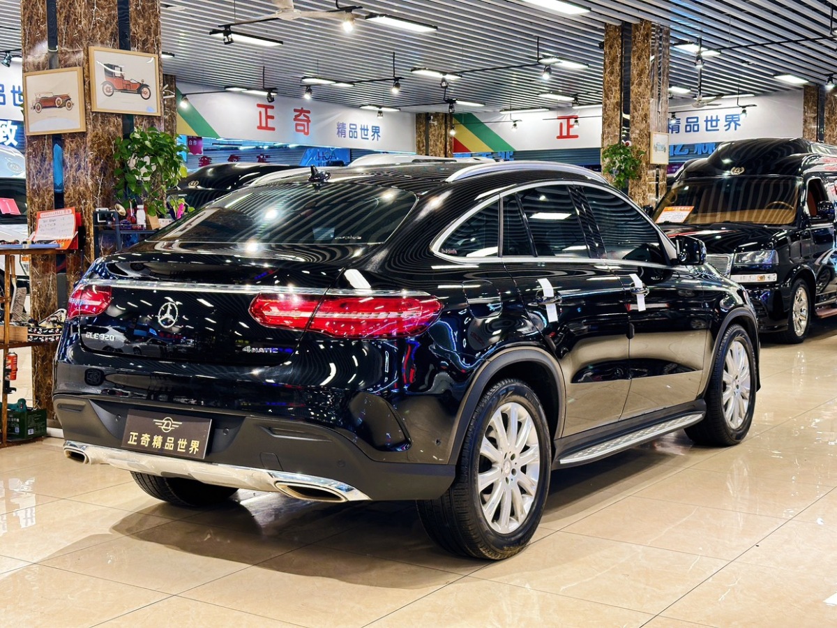 2017年10月奔驰 奔驰GLE轿跑  2017款 GLE 320 4MATIC 轿跑SUV