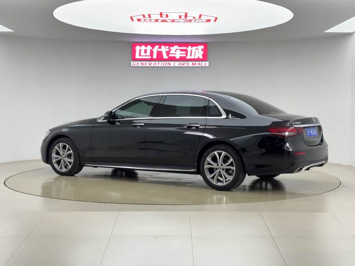 奔馳 奔馳E級(jí)  2021款 改款 E 300 L 運(yùn)動(dòng)時(shí)尚型圖片