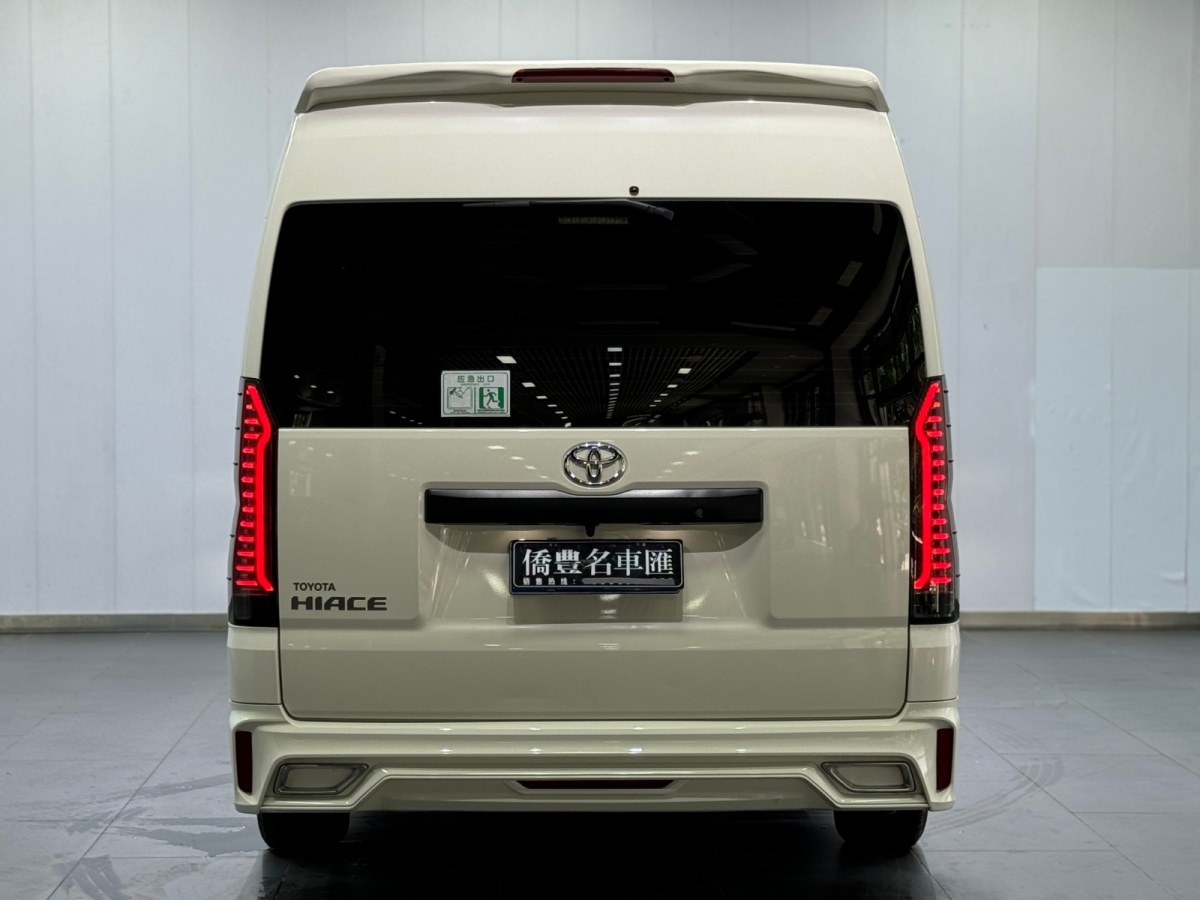 豐田 HIACE  2011款 2.7L自動標(biāo)準(zhǔn)版13座圖片