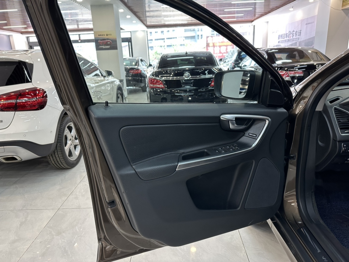沃爾沃 XC60  2014款 改款 T5 智逸版圖片