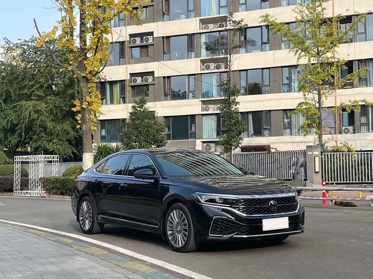 大眾 帕薩特  2024款 380TSI 星空精英版圖片