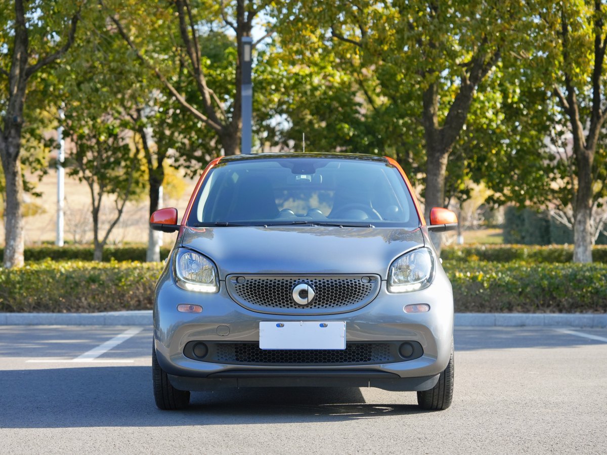 smart forfour  2016款 0.9T 66千瓦先鋒版圖片