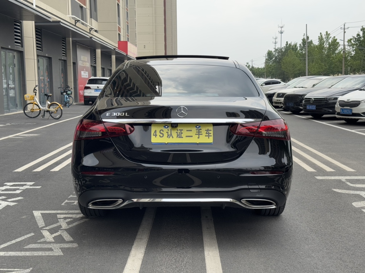 奔馳 奔馳E級  2021款 E 300 L 運(yùn)動豪華型圖片