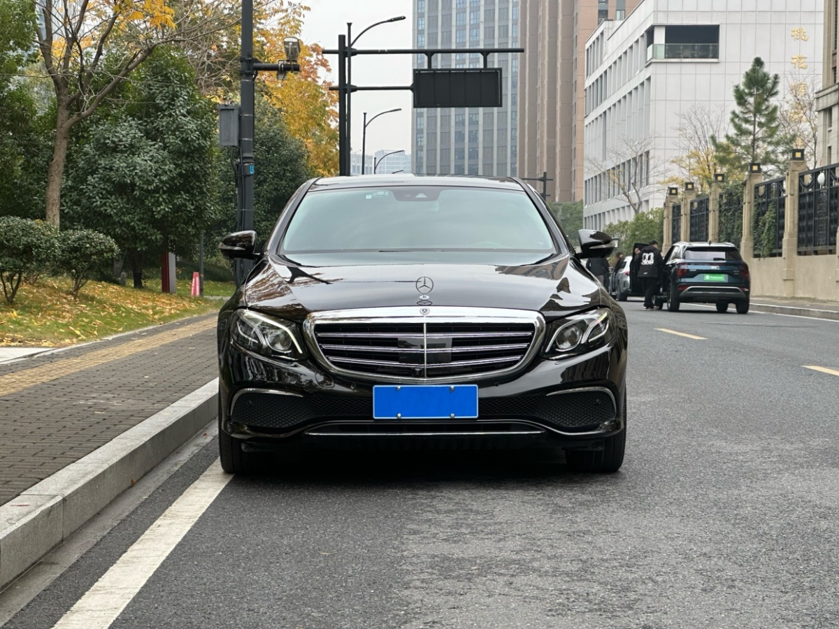 2017年11月奔馳 奔馳E級(jí)  2017款 E 320 L 4MATIC