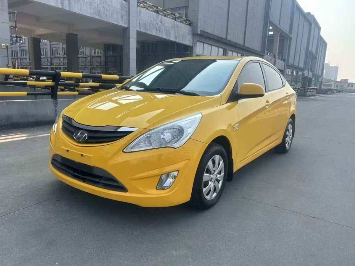 現(xiàn)代 朗動  2013款 1.6L 自動領(lǐng)先型圖片