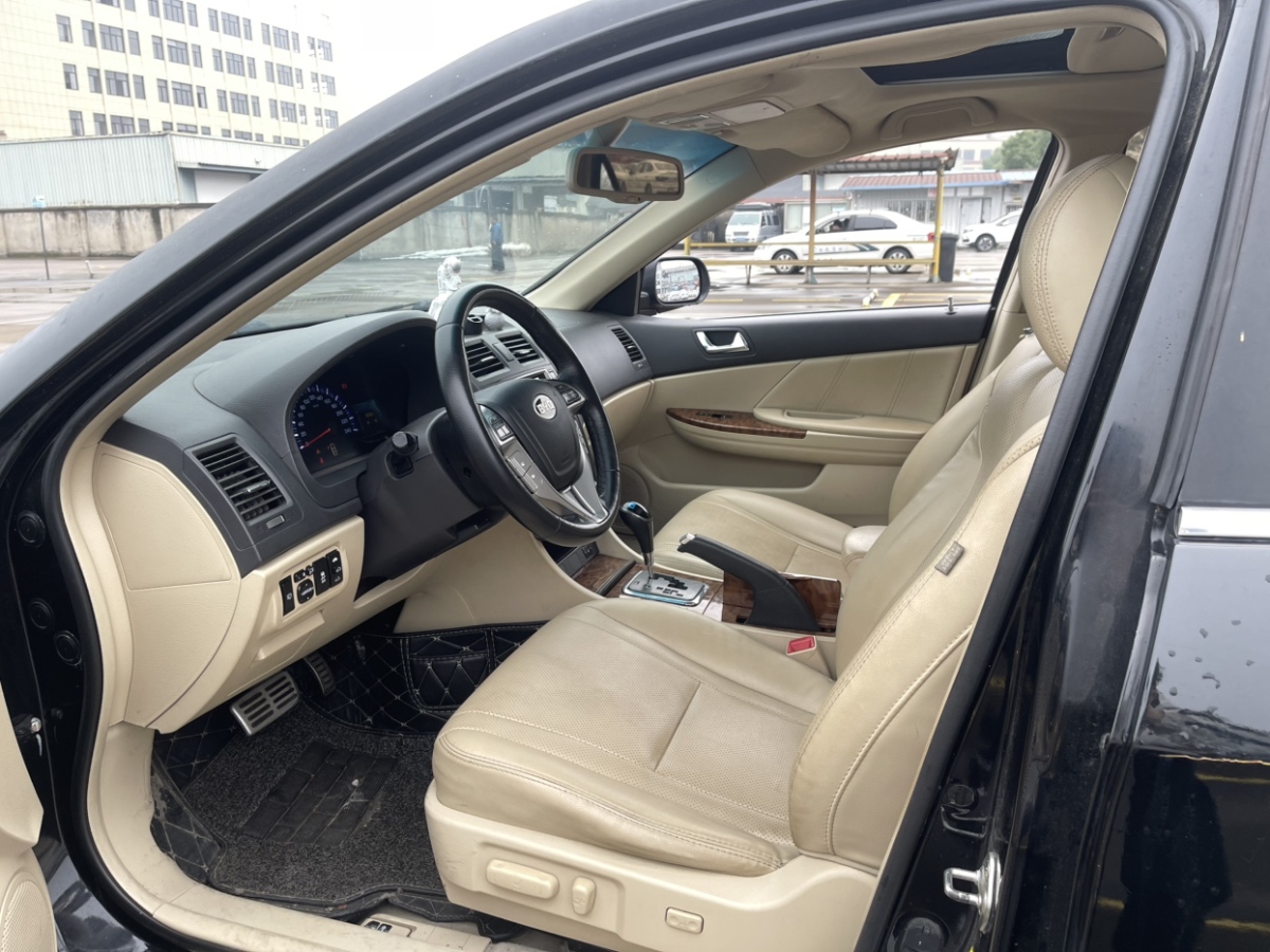 比亞迪 G6  2011款 1.5T 手動尊貴型圖片