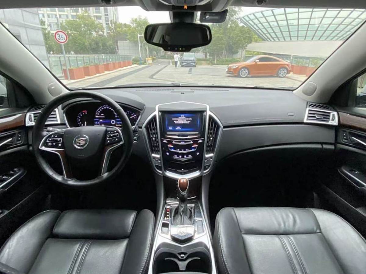 凱迪拉克 SRX  2015款 3.0L 精英型圖片