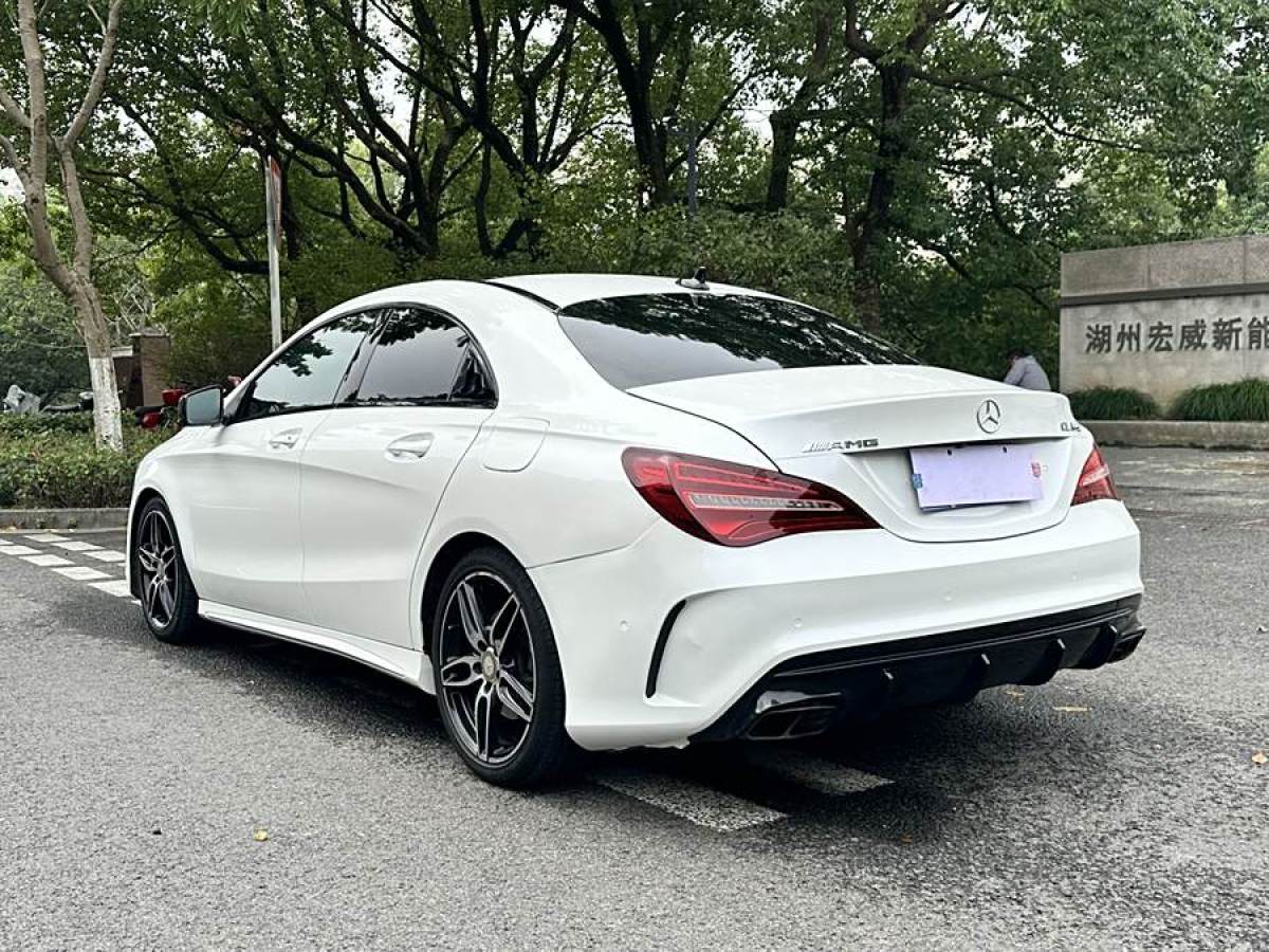 2017年2月奔馳 奔馳CLA級  2017款 改款 CLA 220 4MATIC