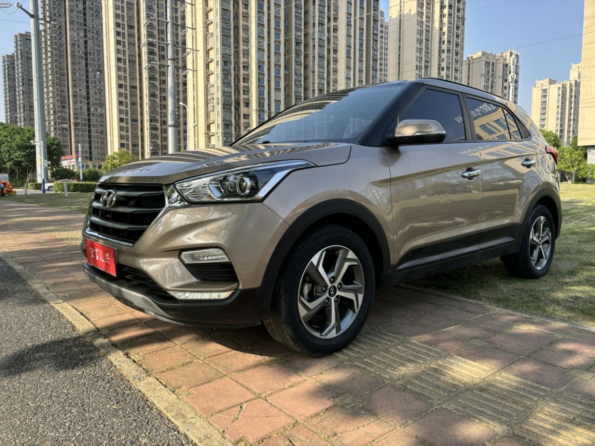 現(xiàn)代 ix25  2017款 1.6L 自動智能型圖片