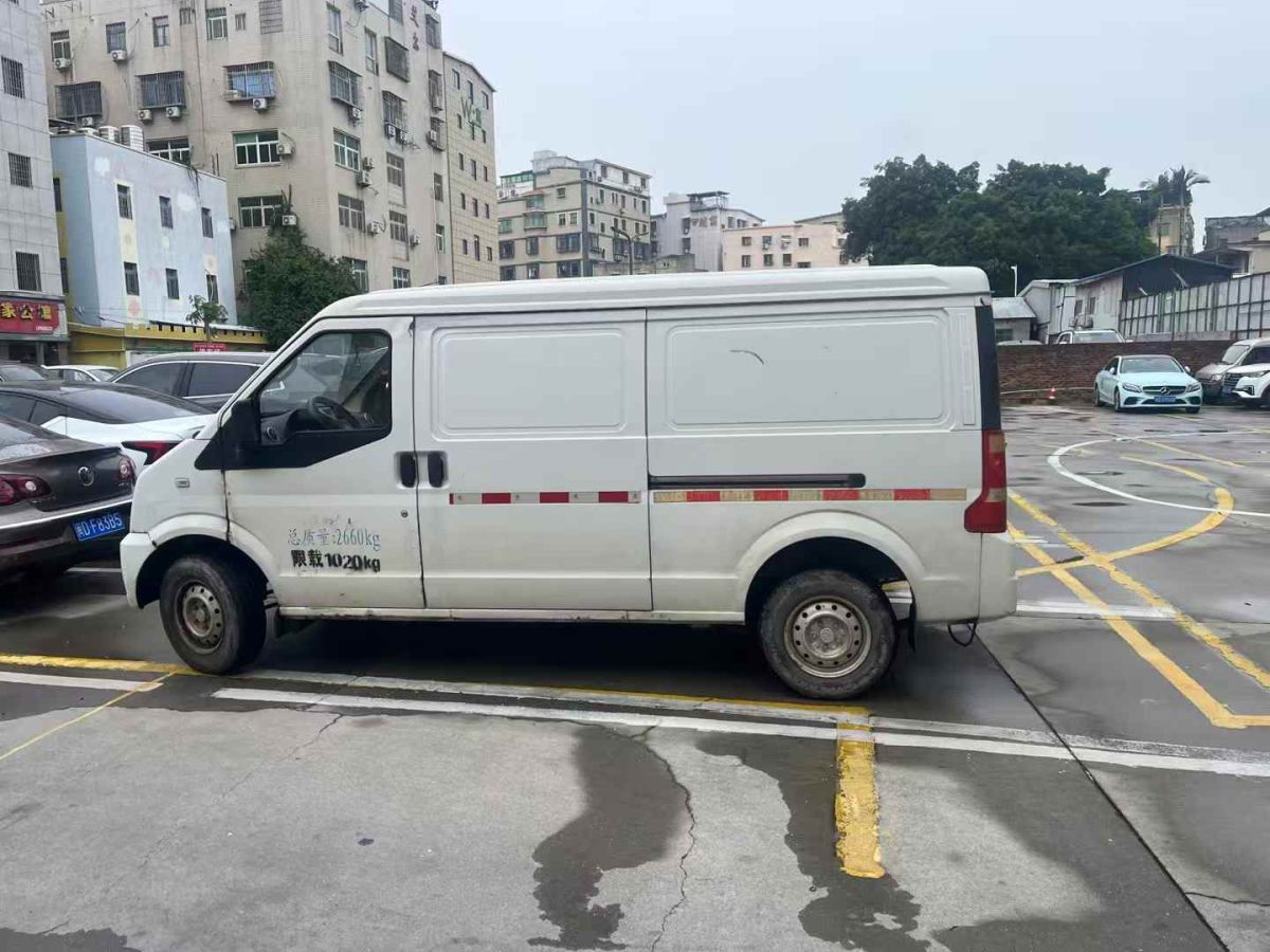 吉利 博瑞  2018款 1.5T MHEV 耀馳版圖片