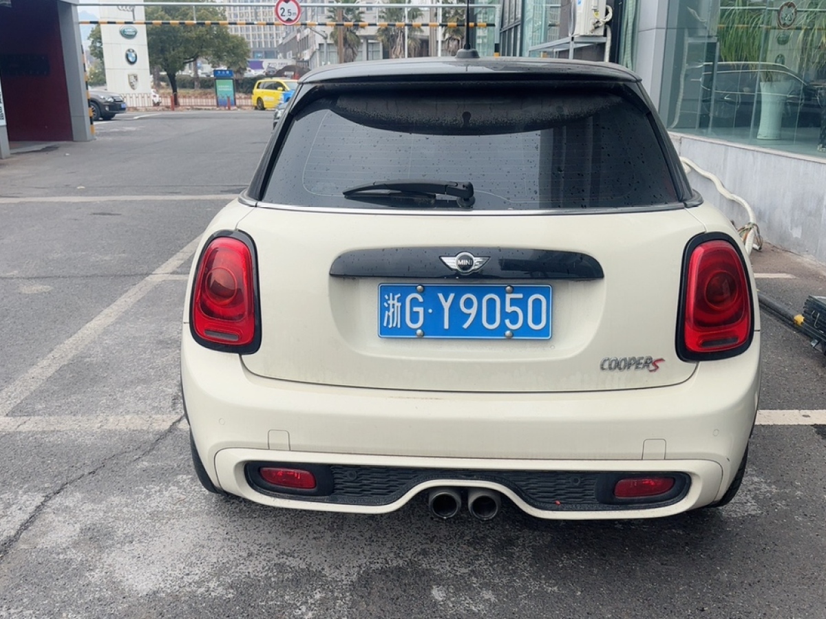 2015年12月MINI MINI  2015款 2.0T COOPER S 五門版