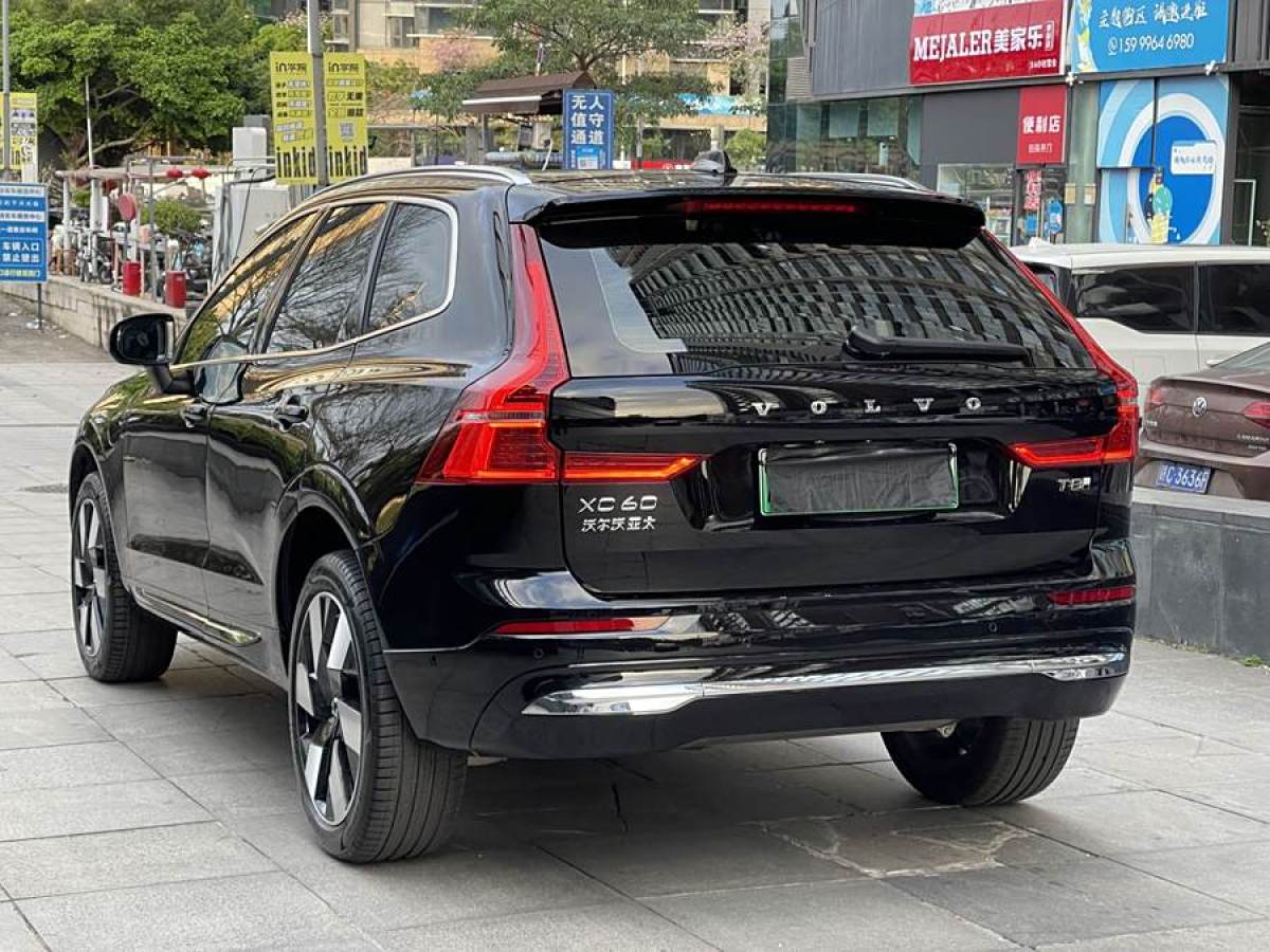 2024年12月沃爾沃 XC60新能源  2025款 插電式混動 長續(xù)航四驅(qū)智遠豪華版