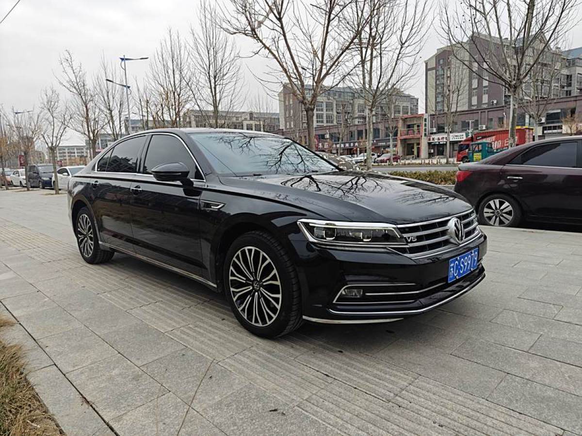 大眾 輝昂  2016款 380TSI 兩驅(qū)至尊版圖片