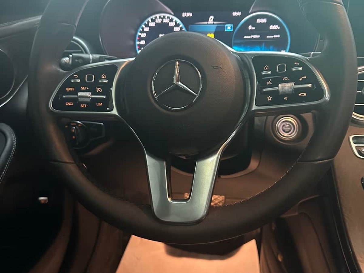 奔馳 奔馳GLC  2025款 改款 GLC 260 L 4MATIC 豪華型圖片