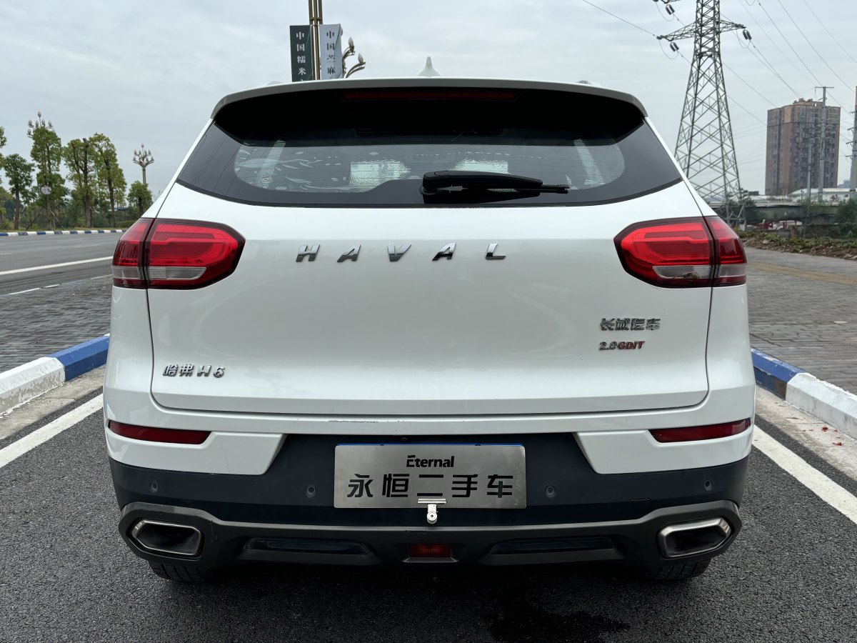 2017年6月哈弗 H6 Coupe  2015款 藍(lán)標(biāo) 2.0T 自動(dòng)兩驅(qū)尊貴型