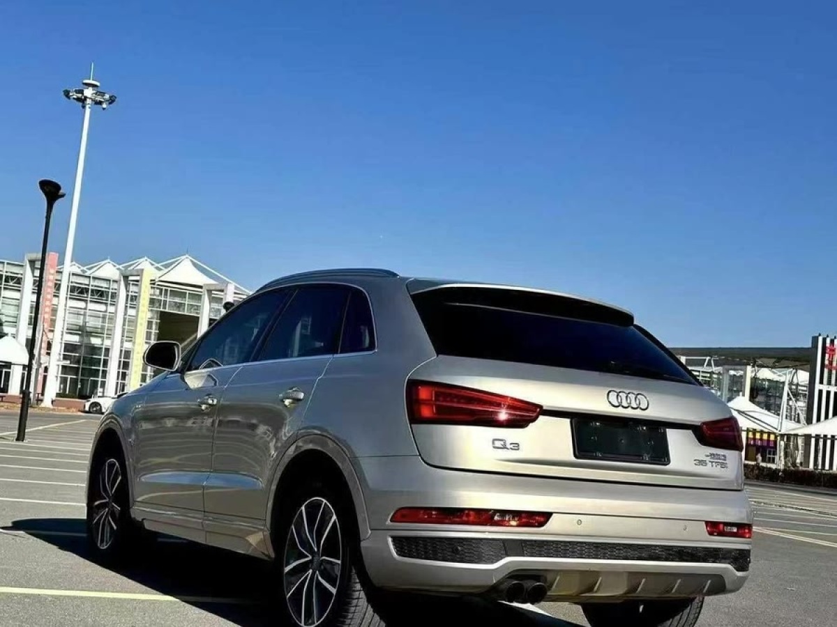 奧迪 奧迪Q3  2018款 35 TFSI 時(shí)尚型典藏版圖片