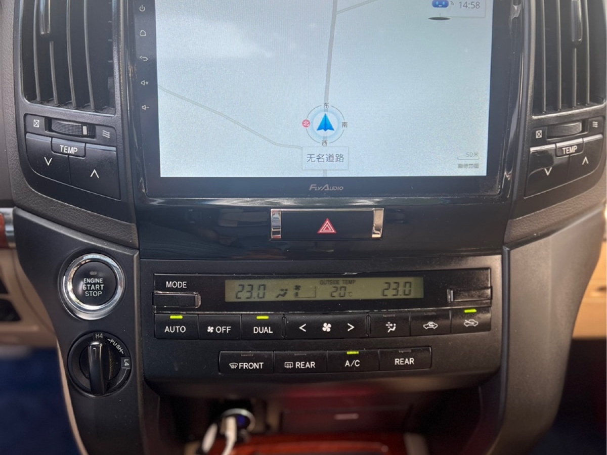 2014年9月丰田 兰德酷路泽  2012款 4.0L 自动GX-R